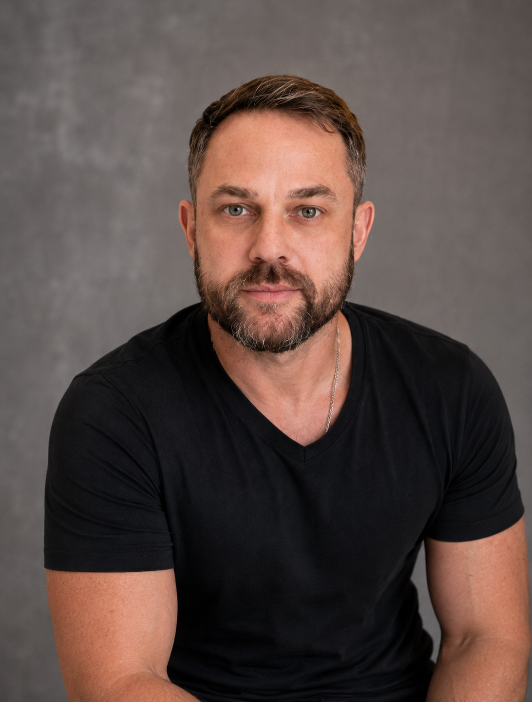 Dr. Klauss Rodrigues — Biomédico Esteta, especialista em Estética Avançada
